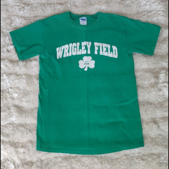 Gildan Other - VGUC Wrigley Field t-shirt